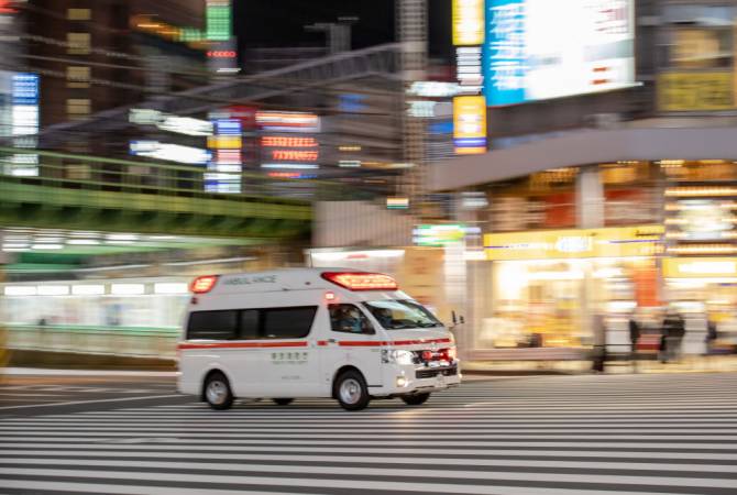 СМИ: в Токио грузовик наехал на прохожих
