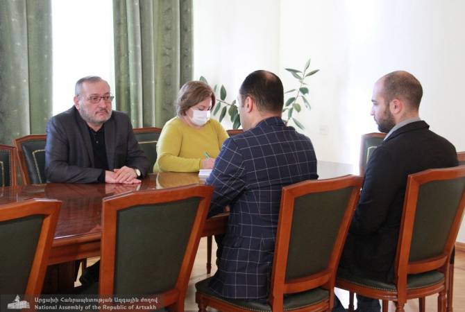 Председатель Национального собрания Арцаха Артур Товмасян принял правозащитника 
Артака Зейналяна

