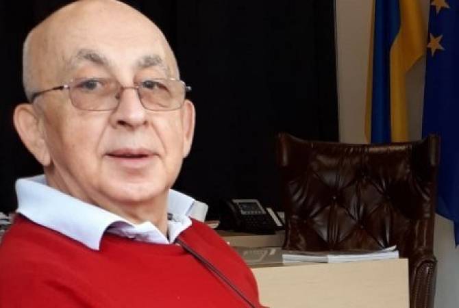 Отец Саакашвили перенес сердечный приступ и госпитализирован

