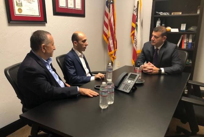 Artsakh State Minister discusses cooperation programs with US Congressman