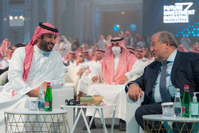 الرئيس أرمين سركيسيان يبحث مع ولي العهد السعودي الأمير محمد بن سلمان تطوير العلاقات الأرمينية 
السعودية