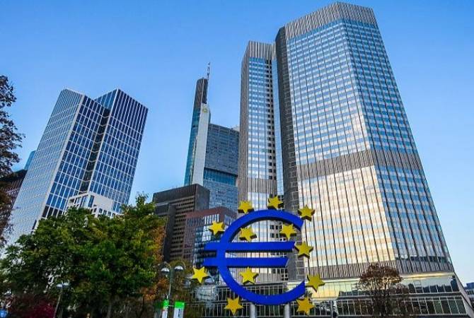 ЕЦБ сохранил базовую процентную ставку по кредитам на нулевом уровне
