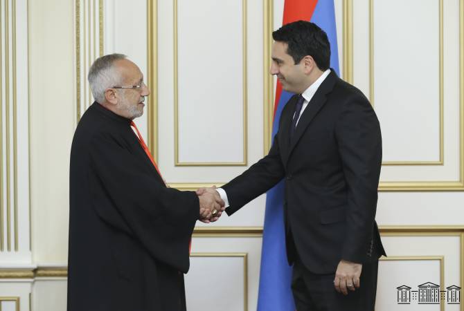 Speaker of Parliament hosts Armenian Catholic Patriarch of House of Cilicia