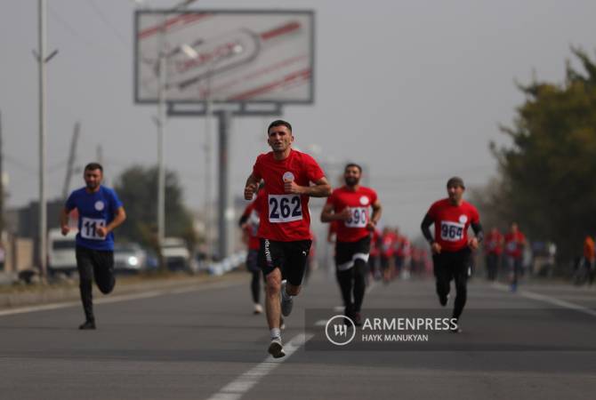 Կրոսավազքի ամենաարագ վազորդն իր հաղթանակը նվիրեց զոհված հայ զինվորների հիշատակին, «Արմենպրես»-ի լրագրողը մրցանակային տեղ գրավեց