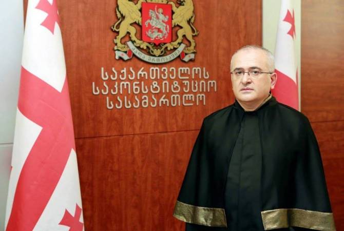 Une délégation géorgienne conduite par le président de la Cour constitutionnelle arrive en 
Arménie en visite officielle
