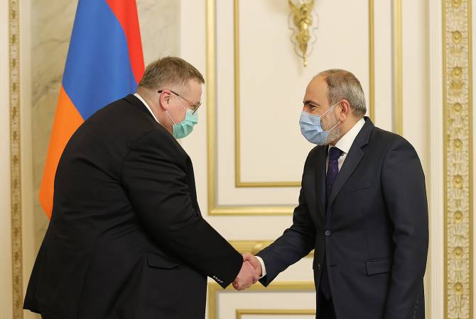 Roads remain under jurisdiction of countries through which they pass –  Russian Deputy PM 
tells Pashinyan 