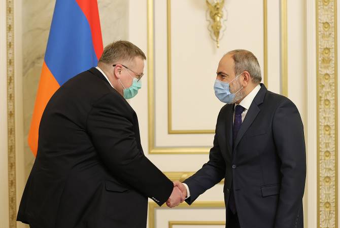 Le Premier ministre Pashinyan a reçu le vice-Premier ministre russe, Alexei Overchuk

