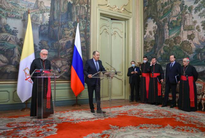 Lavrov discute de la situation dans le Haut-Karabagh avec le Secrétaire du Saint-Siège