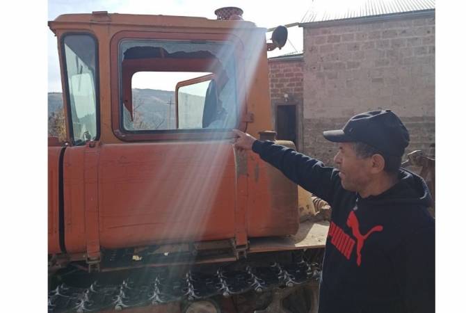 Azerbaycan askerleri, Ermenistan’ın Khachik köyünde tarımcılıkla uğraşan bir traktöre ateş ettiler. 
ceza davası açıldı
