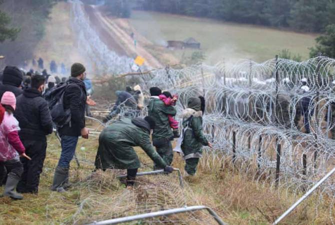  В Германии готовы помочь мигрантам на границе Белоруссии и Польши

 