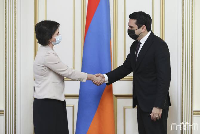 Armenian Speaker of Parliament receives Lithuanian Ambassador