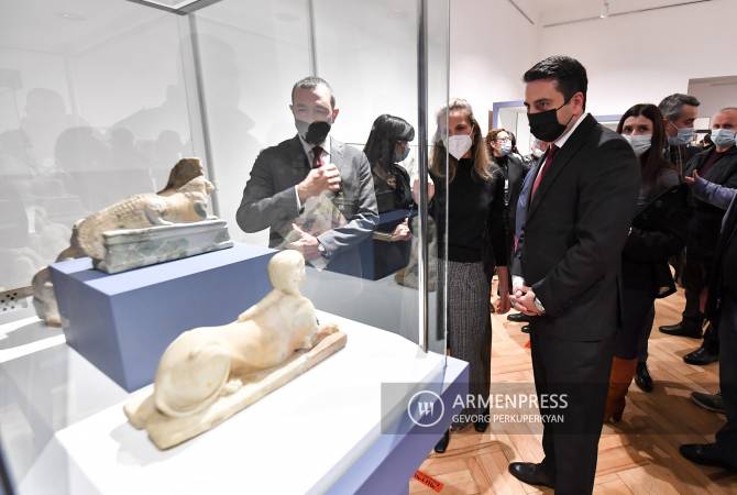 В Национальной галерее Армении открылась выставка “Один день в Помпеи”

