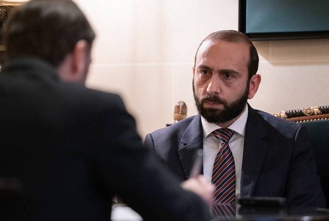 Азербайджан подтвердил наличие 40 армянских военнопленных, опроверг— еще 100. 
Арарат Мирзоян 