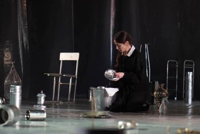 «Հայ ֆեստ» միջազգային թատերական փառատոնը եզրափակվեց «Սպասուհիների 
աշունը» ներկայացմամբ

