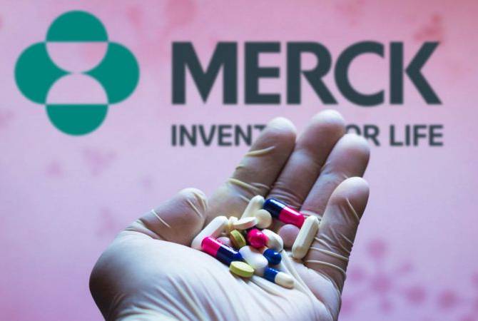 Эксперты FDA рекомендовали разрешить применение препарата Merck от COVID-19 в США
