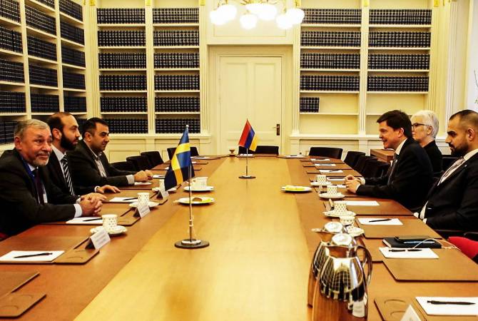 وزير خارجية أرمينيا آرارات ميرزويان يناقش مع رئيس البرلمان السويدي أندرياس نورلين مسألة أسرى 
الحرب الأرمن