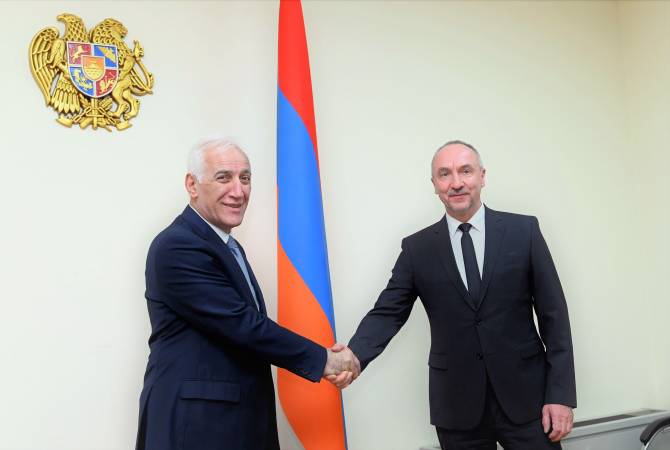 Armenian high-tech minister, Belarusian Ambassador discuss cooperation development 
opportunities
