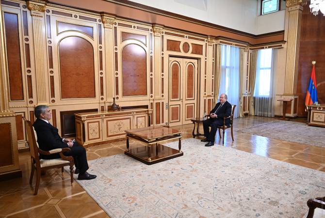 Le Président Sarkissian et le président du parti "République" discutent des défis extérieurs