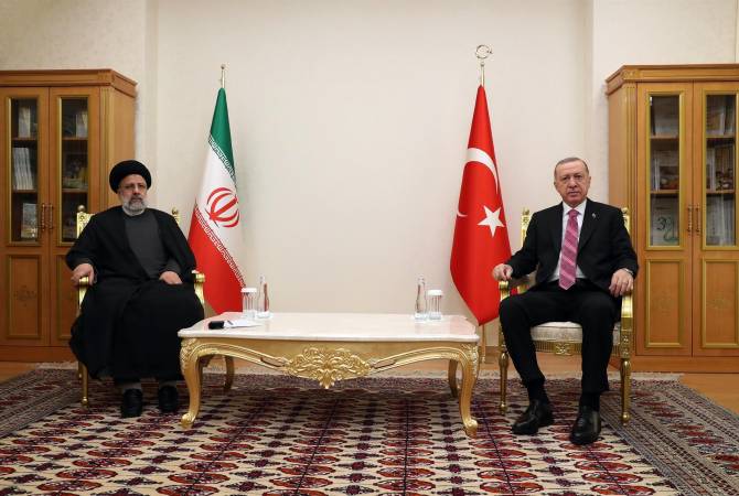 Президенты Турции и Ирана провели телефонный разговор


