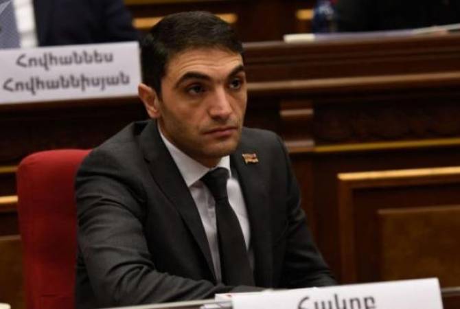 Акоп Симидян освобожден от должности главного советника премьер-министра Армении

