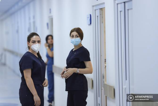 Armenian health authorities consider not covering medical bills of unvaccinated COVID-19 
patients 
