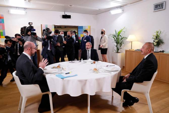 انطلاق الاجتماع بين رئيس الوزراء الأرميني نيكول باشينيان،رئيس المجلس الأوروبي شارل ميشيل 
والرئيس الأذربيجاني إلهام علييف