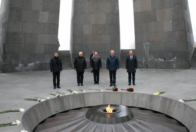 CSTO Secretary General pays tribute to memory of Armenian Genocide victims in Yerevan 
memorial