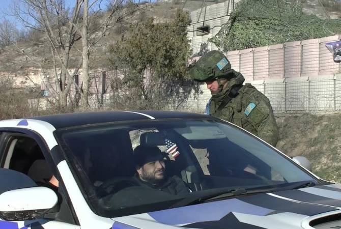 Rusya Savunma Bakanlığı: Rus barış gücü birlikleri Dağlık Karabağ'da 2 binden fazla aracın 
güvenli geçişini sağladı