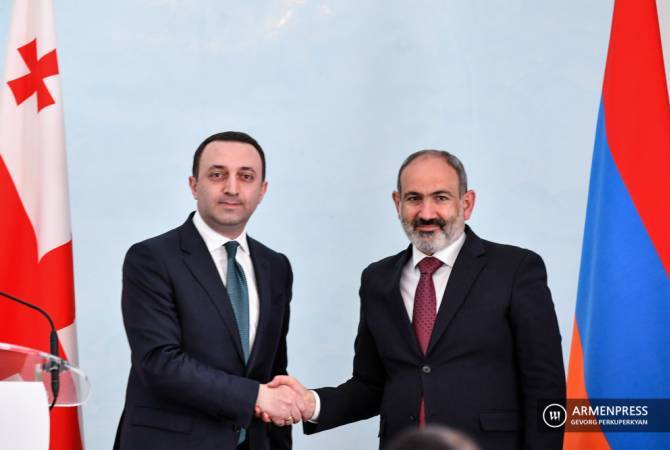 Премьер-министр Пашинян провел телефонный разговор с премьер-министром Грузии 
Ираклием Гарибашвили