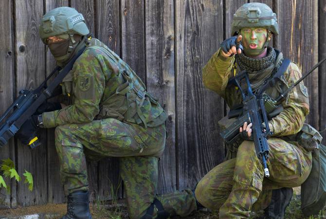 Минобороны Эстонии заявило о готовности разместить до 5000 солдат НАТО

