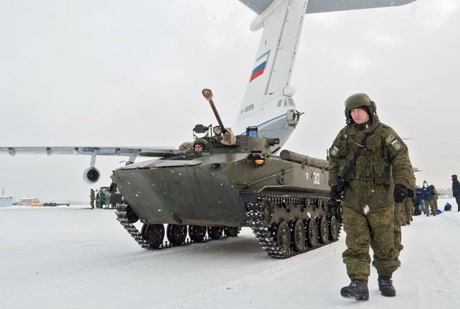 Son 24 saatte Kazakistan'dan Rus barış güçlerini taşıyan 40 uçak Rusya’ya döndü

