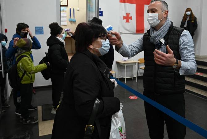 Грузия переживает шестую волну коронавируса в связи с новым штаммом "омикрон"

