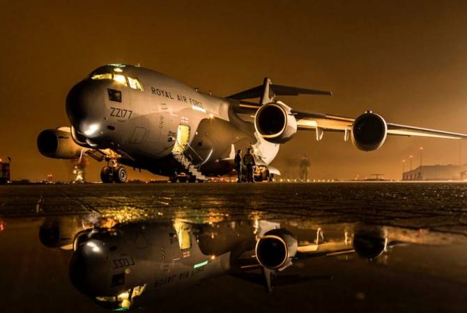 Британские военно-транспортные самолеты за сутки совершили пять рейсов на Украину
