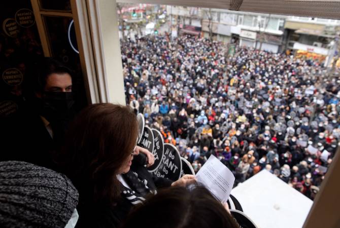 Nous continuerons à nous battre pour la justice - commémoration du 15e anniversaire de 
l'assassinat de Dink à Istanbul