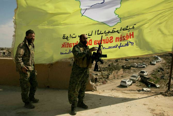 Курдские СДС взяли контроль над тюрьмой с террористами в Сирии


