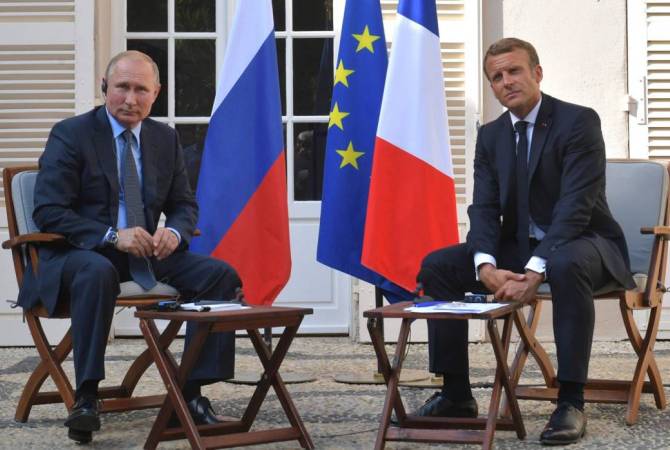 Emmanuel Macron va s'entretenir avec Vladimir Poutine par téléphone 

