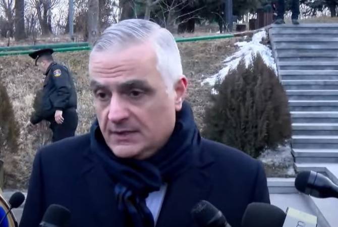 Armenian deputy PM got 4th dose of COVID-19 vaccine