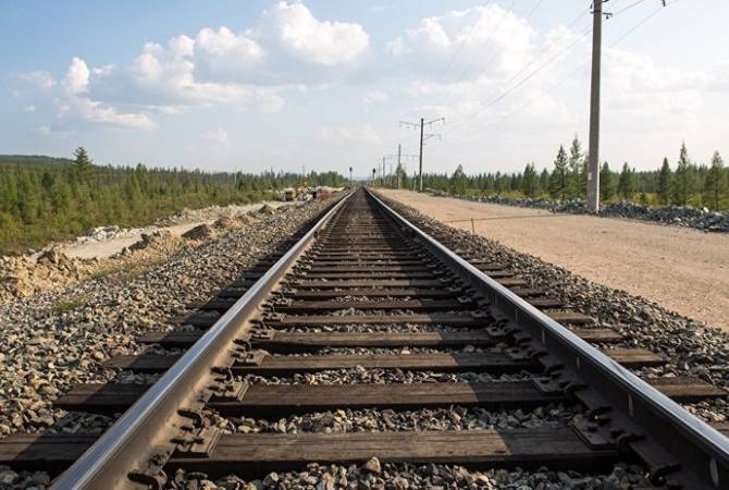 Пашинян коснулся развитий вокруг железной дороги Ерасх-Джульфа-Ордубад-Мегри-
Горадиз

