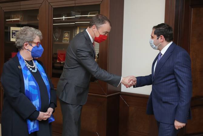 L'UE poursuivra ses efforts pour le retour des prisonniers de guerre arméniens détenus en 
Azerbaïdjan
