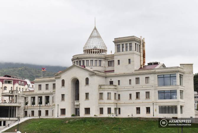 Stepanakert’te Artsakh topraklarının işgaline ilişkin yasanın kabulü "Şuşi Beyananmesi"na bir 
yanıt olarak görüyorlar