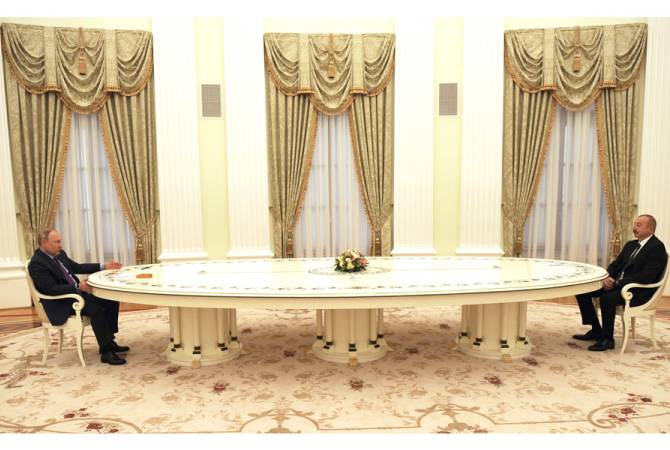 الرئيس الروسي خلال لقاءه نظيره الأذري يقول أن تسوية نزاع آرتساخ-ناغورنو كاراباغ لم تتم بالكامل ولكن 
هناك تقدّم حاصل 