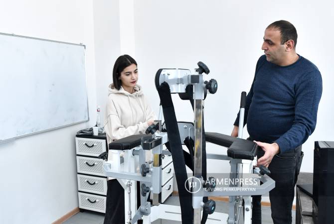 QaylTech: Armenian company to help people with disabilities walk again using VR