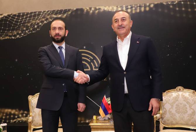 Armenian, Turkish FMs agree that the normalization of relations is necessary for the whole 
region