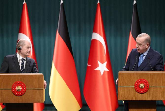  Шольц заявил, что по вопросу о таможенном союзе ЕС с Турцией может быть достигнут 
прогресс

 