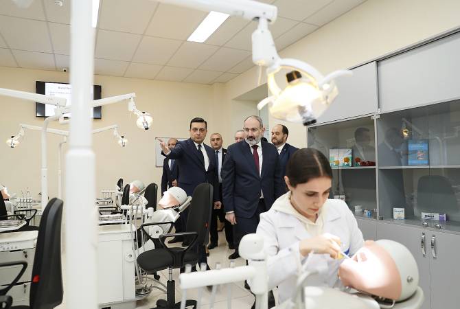 Le Premier ministre Nikol Pashinyan s'est rendu à l'Université médicale d'État d'Erevan 