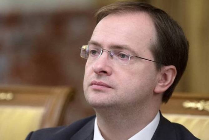  Мединский заявил, что по главным вопросам на переговорах РФ и Украина 