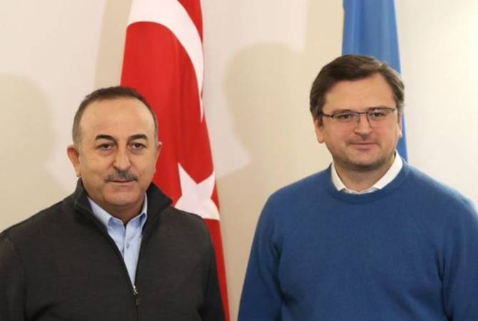 Թուրքիայի արտգործնախարարը հեռախոսազրույց է անցկացրել ուկրաինացի 
գործընկերոջ հետ 