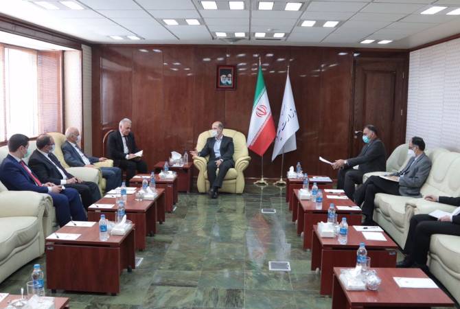 Armenian PM’s advisor discusses deepening of economic cooperation with Iranian officials