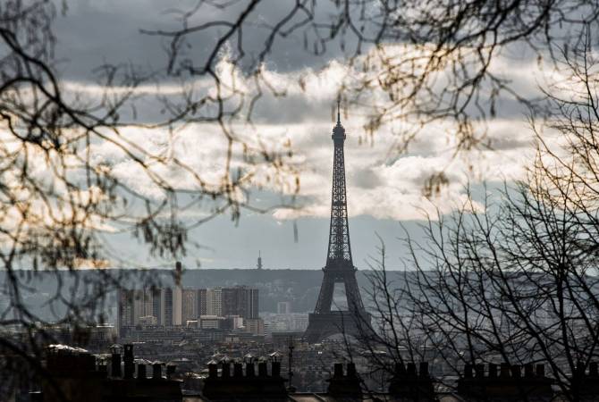  Французские компании призвали строго соблюдать санкции против России


 