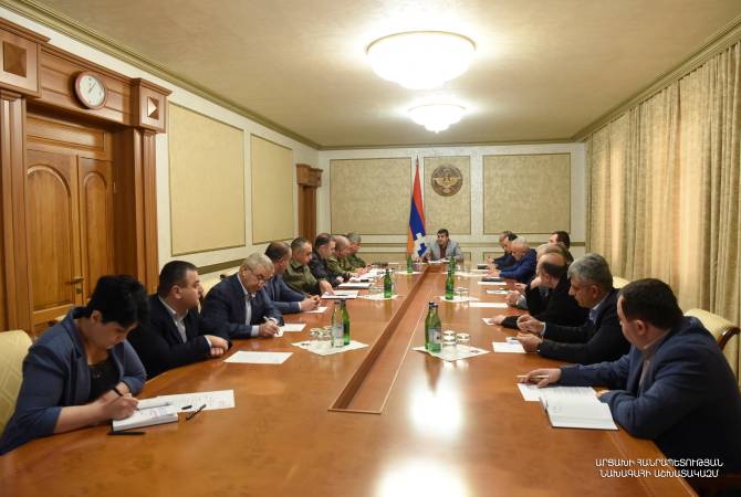 Президент Арцаха провел заседание Совета безопасности

